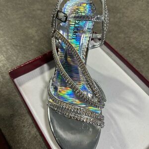 Elegant Silver Strappy heels